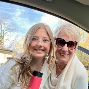 Meet your Posher, Connie